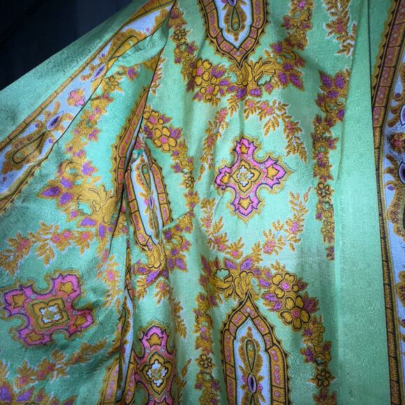 Vintage 1960’s Fifth Avenue Robes By M.W. -Green Pink Long Robe Asian Inspired - Picture 5 of 11